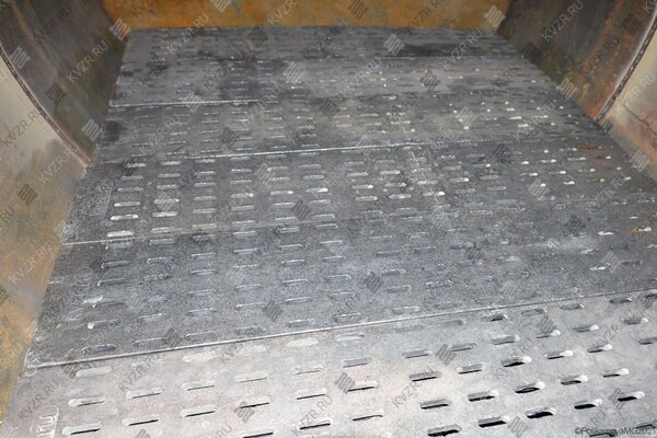 Колосниковая топка парогенератора на угле 1200 кг 130 С